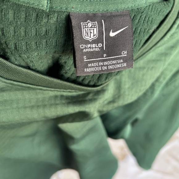 Green Bay Packers Nike Pullover Sweatshirt - Picture 8 of 9